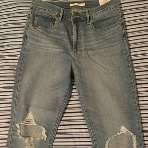 Levi’s High Rise Cropped Jeans